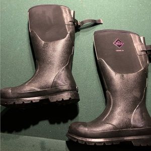 Muk Boots -wide calf